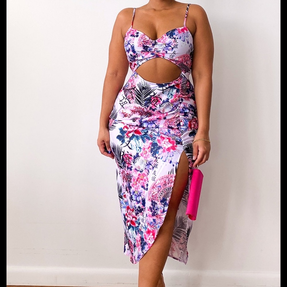 Plus Pink Print Print Satin Cut Out Ruched Midaxi Dress